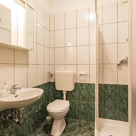 2 Bedroom Gorgeous Apartment In Pula * Pula