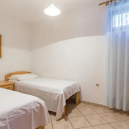 Apartament 2 Bedroom Lovely In