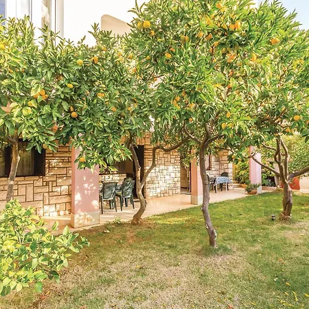 2 Bedroom Gorgeous In