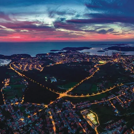 2 Bedroom Lovely In Lejlighed